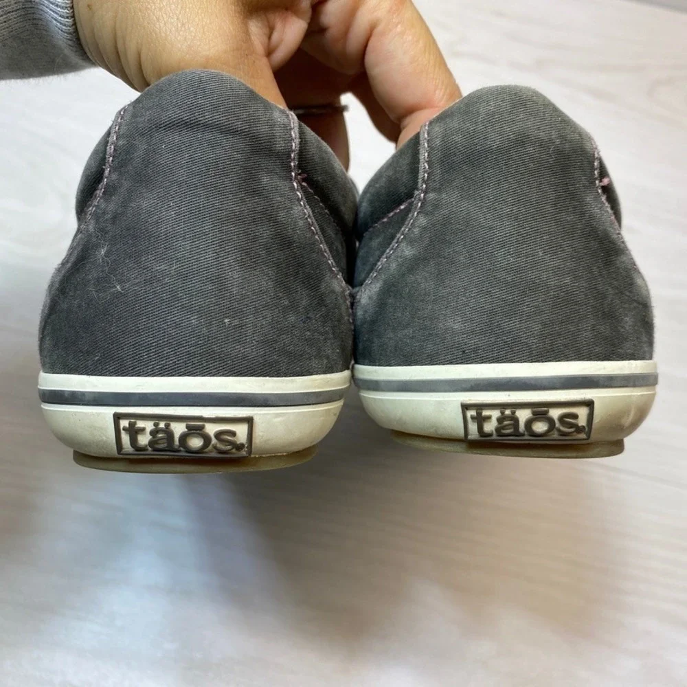 Taos Womens 10 Moc Star Sneaker Casual Low Top Grey Canvas Lace Up MST-13482A